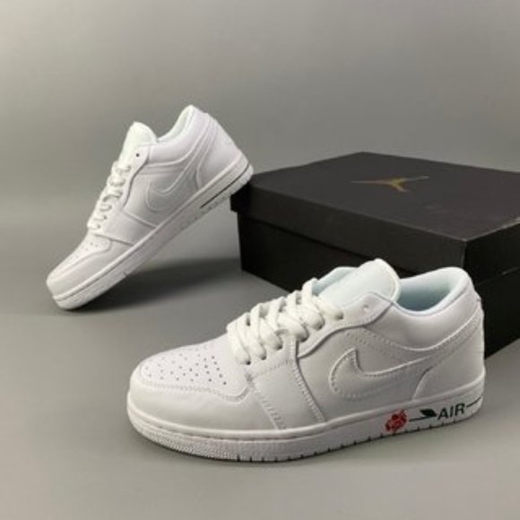 Nike Air Jordan 1 Low main image 7